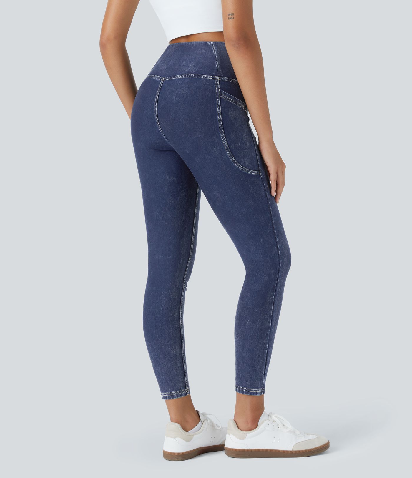 Halara Flex™ Jegging décontracté en tencel 7/8 extensible délavé, avec croisement sur le devant et poches latérales