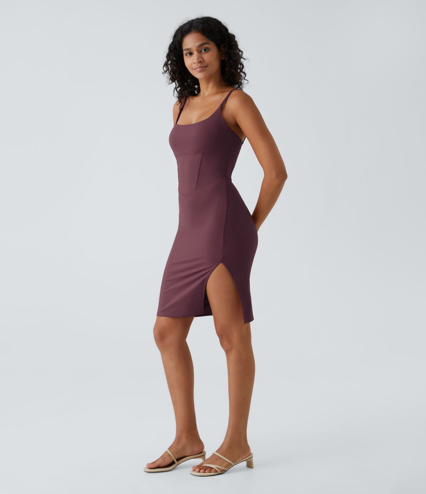 Robe Casual Midi Bodycon Bretelles Fines Col Carré Dos Nu Corset et Fente