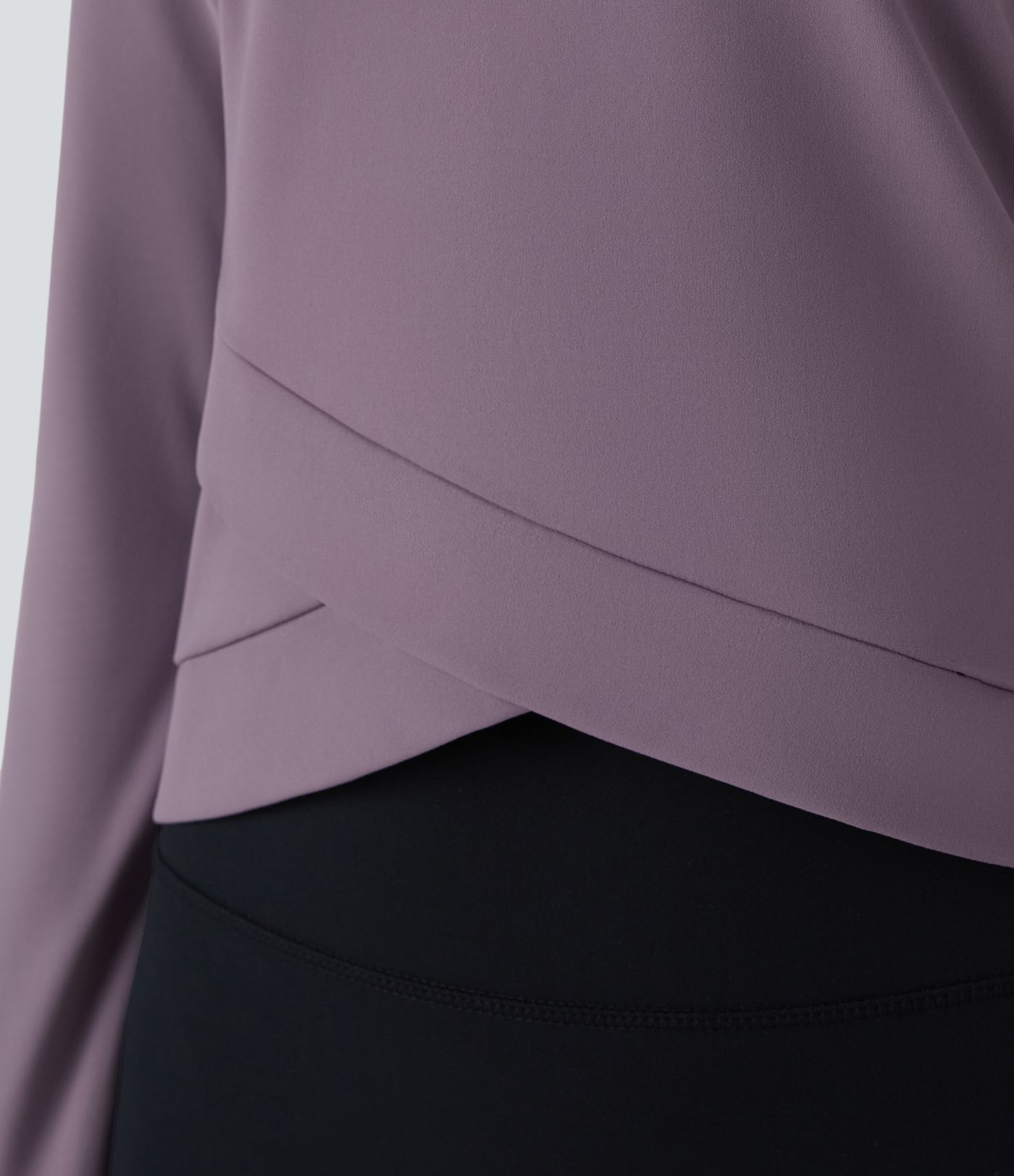 Camiseta deportiva Softlyzero™ Plush de manga larga con dobladillo cruzado y cuello redondo