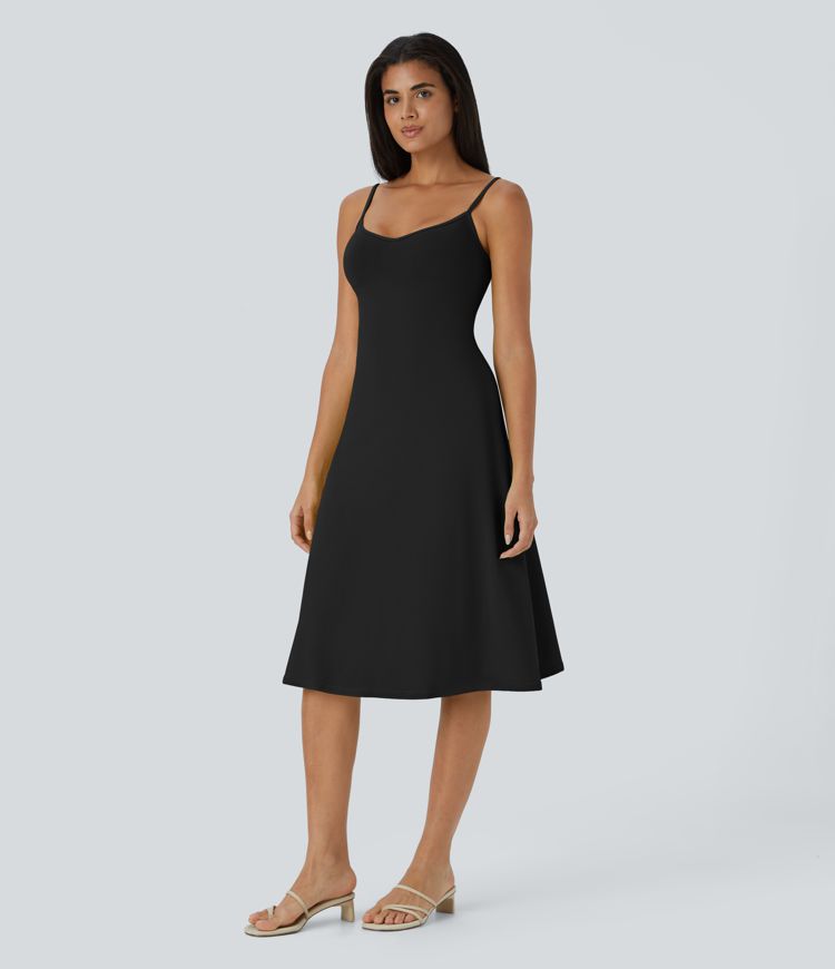 Vestido camisero fluido media pierna cuello forma corazón sin espalda