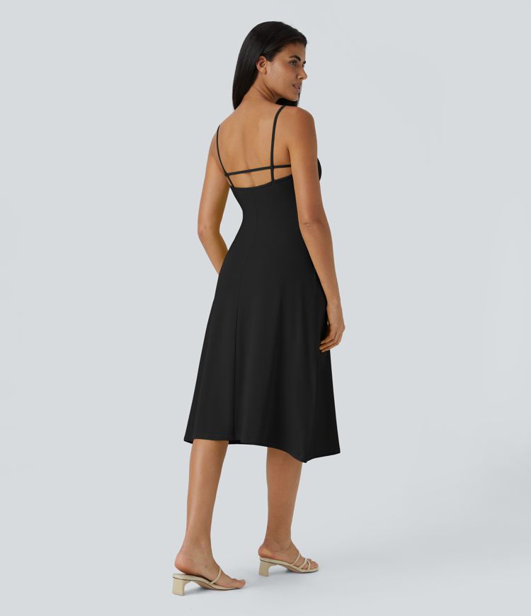 Vestido camisero fluido media pierna cuello forma corazón sin espalda