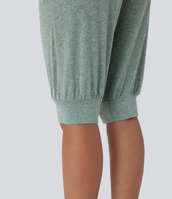 Knielange Yoga-Shorts mit hohem Bund, Seitentaschen und Kordelzug