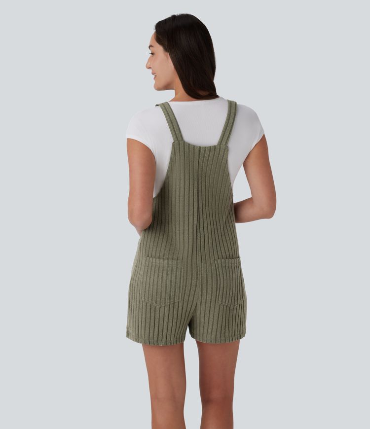 Salopette décontractée en maille côtelée avec bretelles ajustables, boutons et multiples poches