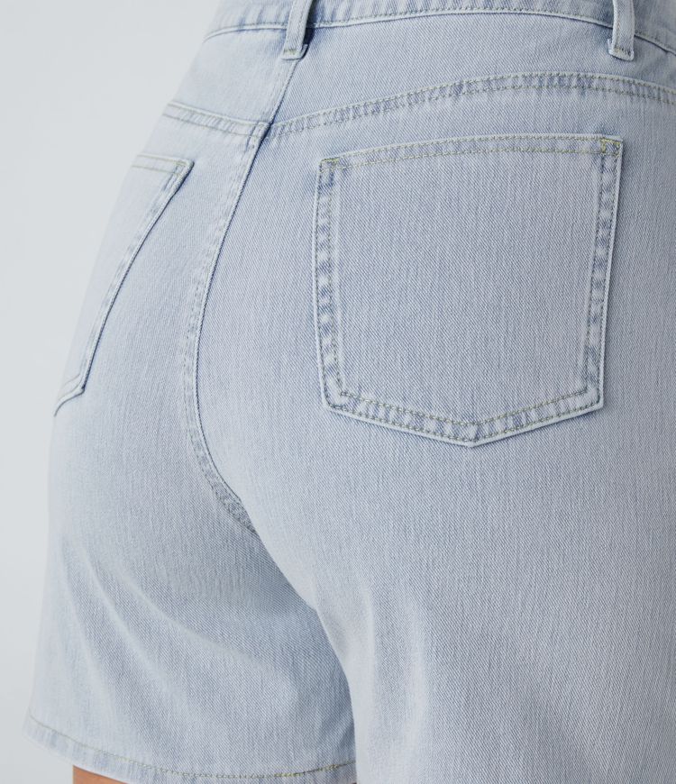 Halara Flex™ Shorts Casual en Denim Tricoté Extensible avec Taille Haute Boutons Décoratifs Multiples Poches