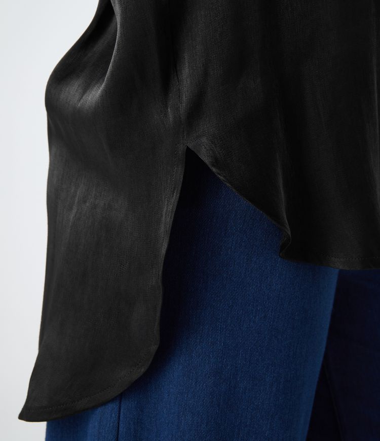 Chemise Travail Oversize Brillante à Col Poche sur la Poitrine Ourlet Courbé Haut-Bas