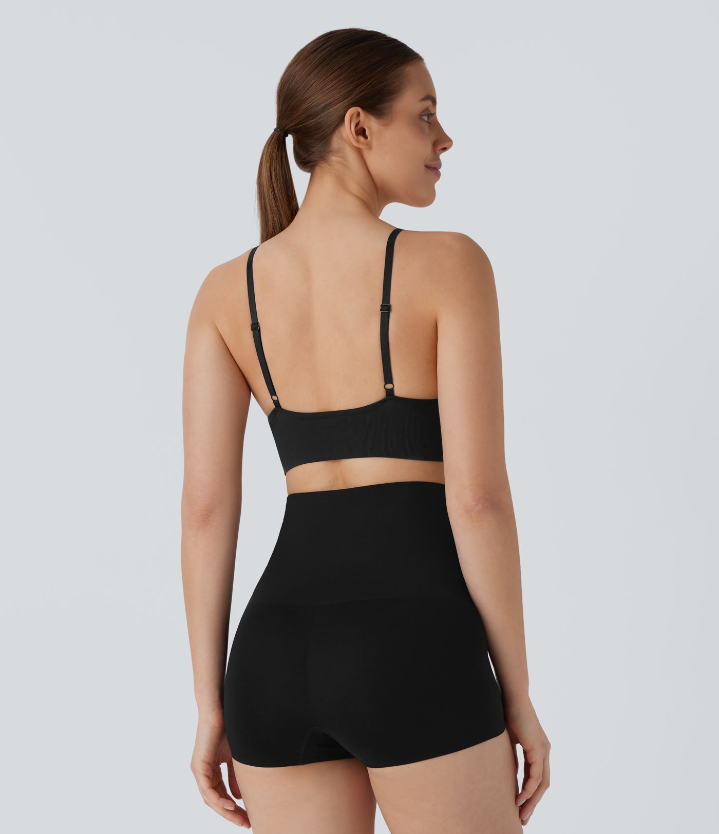 Sujetador bralette sin costurasvcon tirantes ajustables y sin espalda