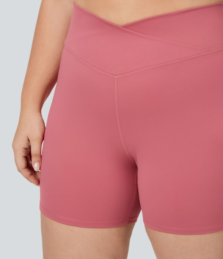 SoftlyZero™ Plush High Waisted Crossover Ruched Yoga Plus Size Shorts 5''