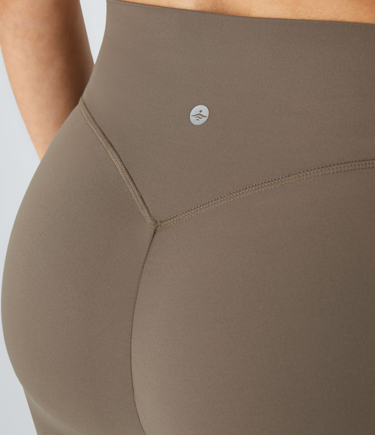 Leggings capri Halara UltraSculpt™ entrenamiento levantamiento glúteo fruncido bolsillo delantero tiro alto