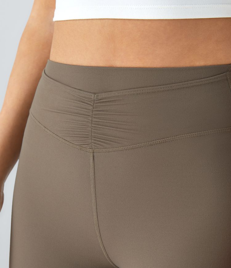 Leggings capri Halara UltraSculpt™ entrenamiento levantamiento glúteo fruncido bolsillo delantero tiro alto