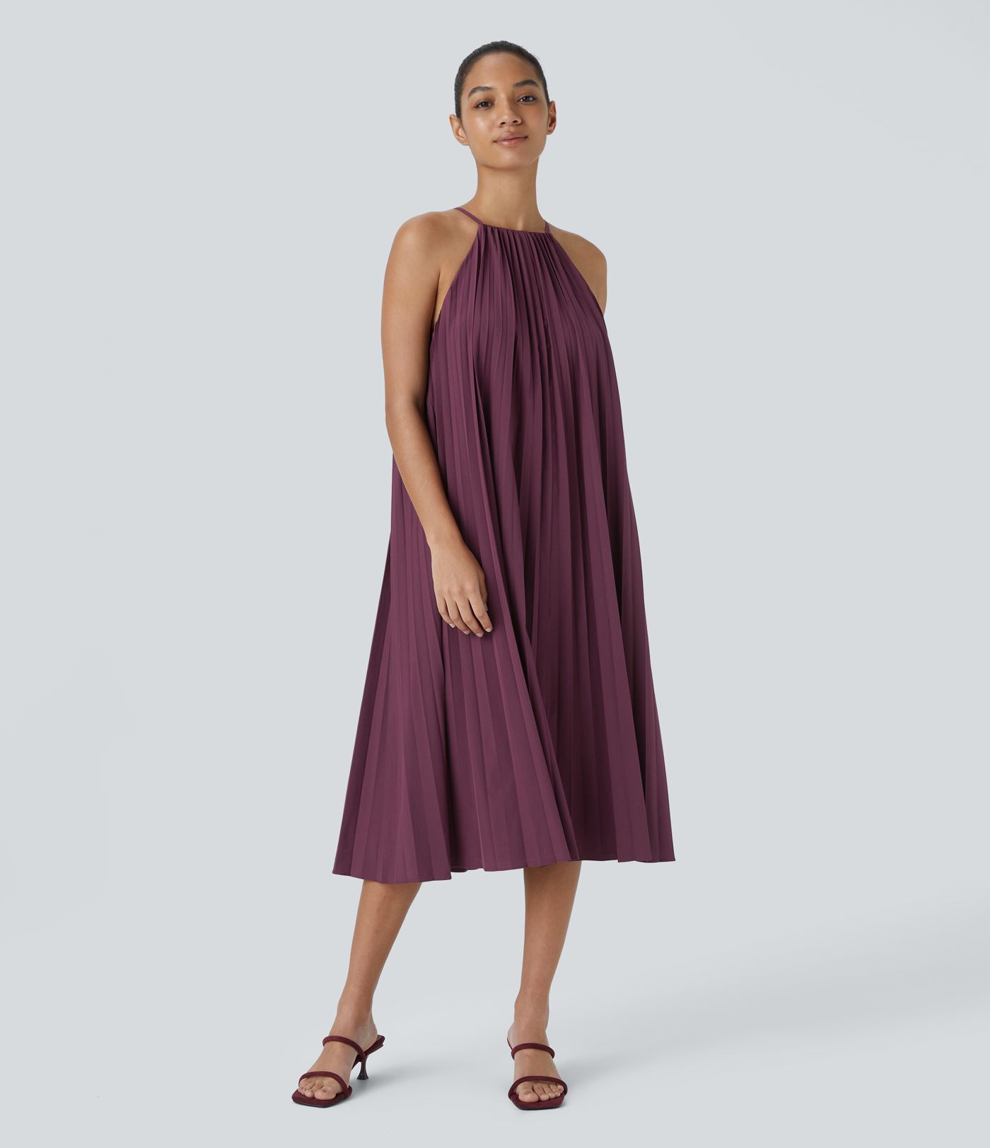 Breezeful™ Neckholder-Freizeitkleid mit Raffung am Rücken, ärmellos, Plissee-Gürtel, schnelltrocknend