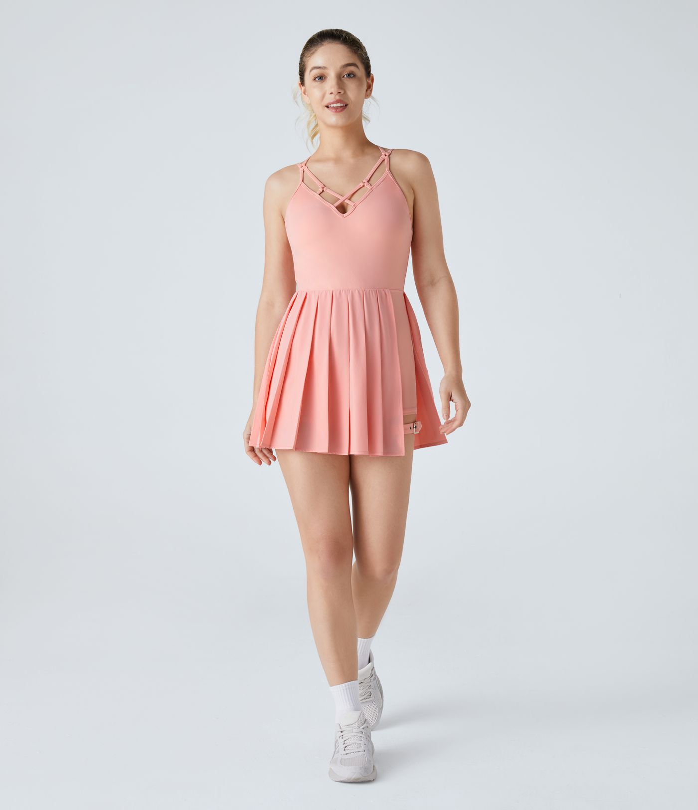 Breezeful™ Rückenfreies, plissiertes 2-in-1-Mini-Aktivkleid mit Tasche