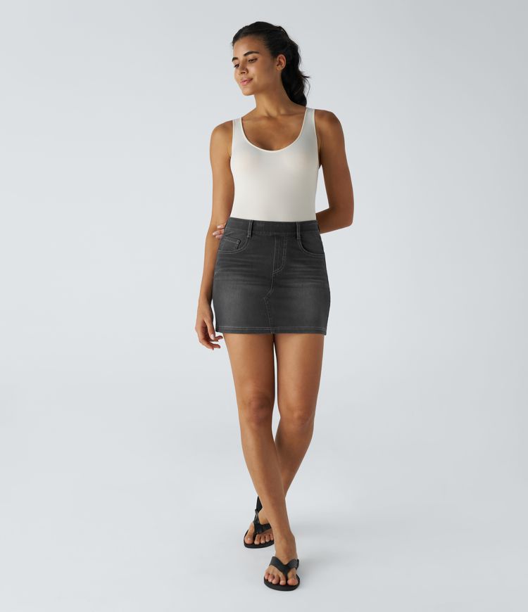Halara Flex™ Mini Jeansrock aus gewaschenem, elastischem Strick-Denim mit hohem Bund und mehreren Taschen