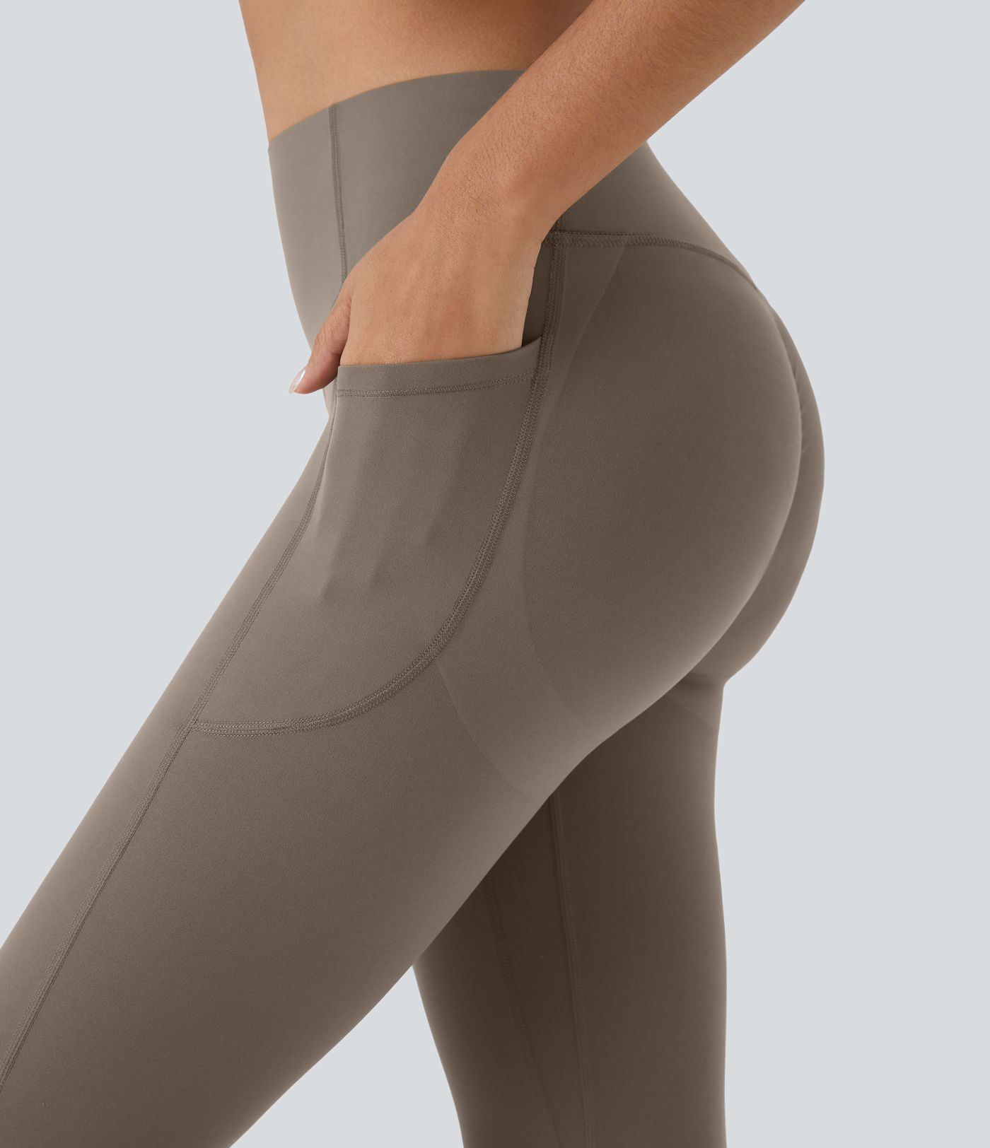 Halara UltraSculpt™ SoCinched Leggings de Capri d'Entraînement avec Contrôle du Ventre, Effet Push-up et Poches Halara UltraSculpt™ SoCinched Leggings de Capri d'Entraînement avec Contrôle du Ventre, Effet Push-up et Poches
