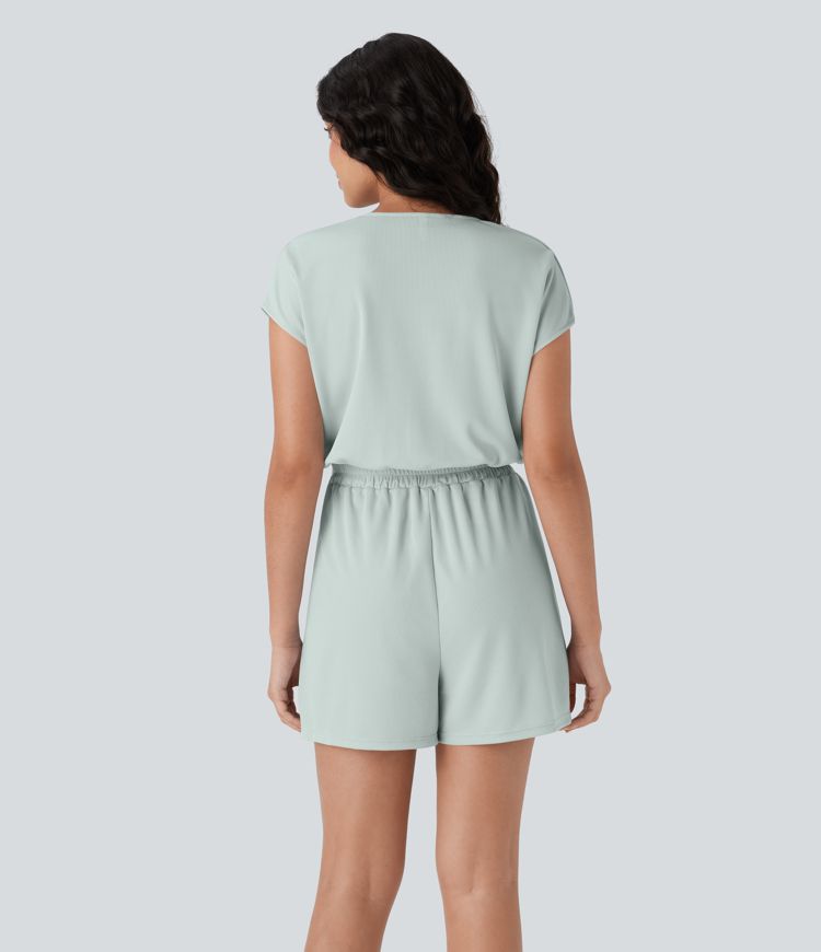 Combishort Décontracté en Tissu Gaufré avec Col V, Manches Courtes et Poches Latérales - Édition Easy Peasy