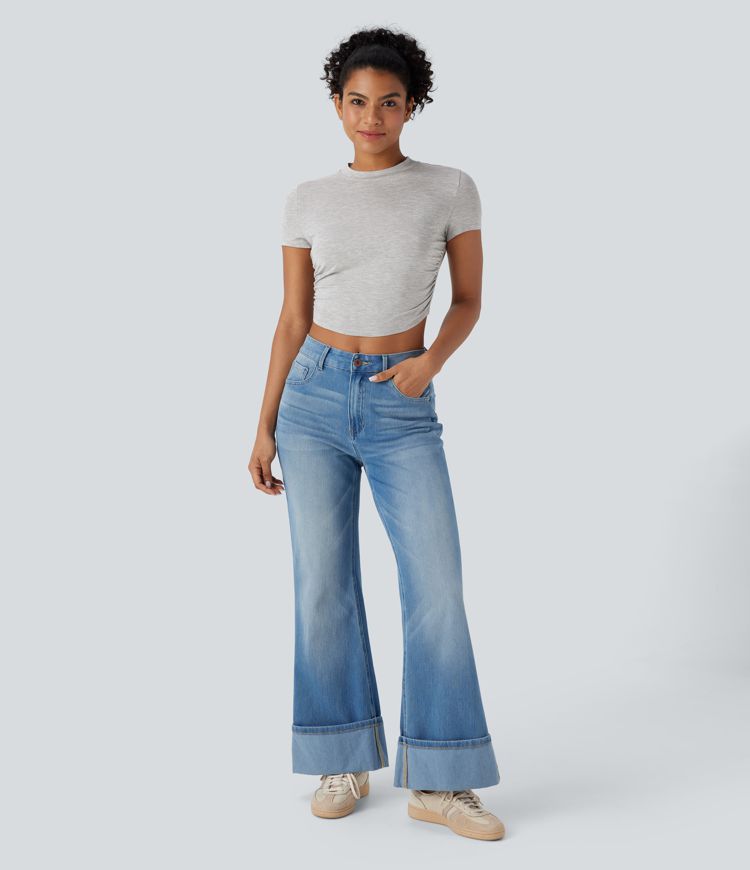 Top corto casual de manga corta con escote redondo, dobladillo cruzado y fruncido