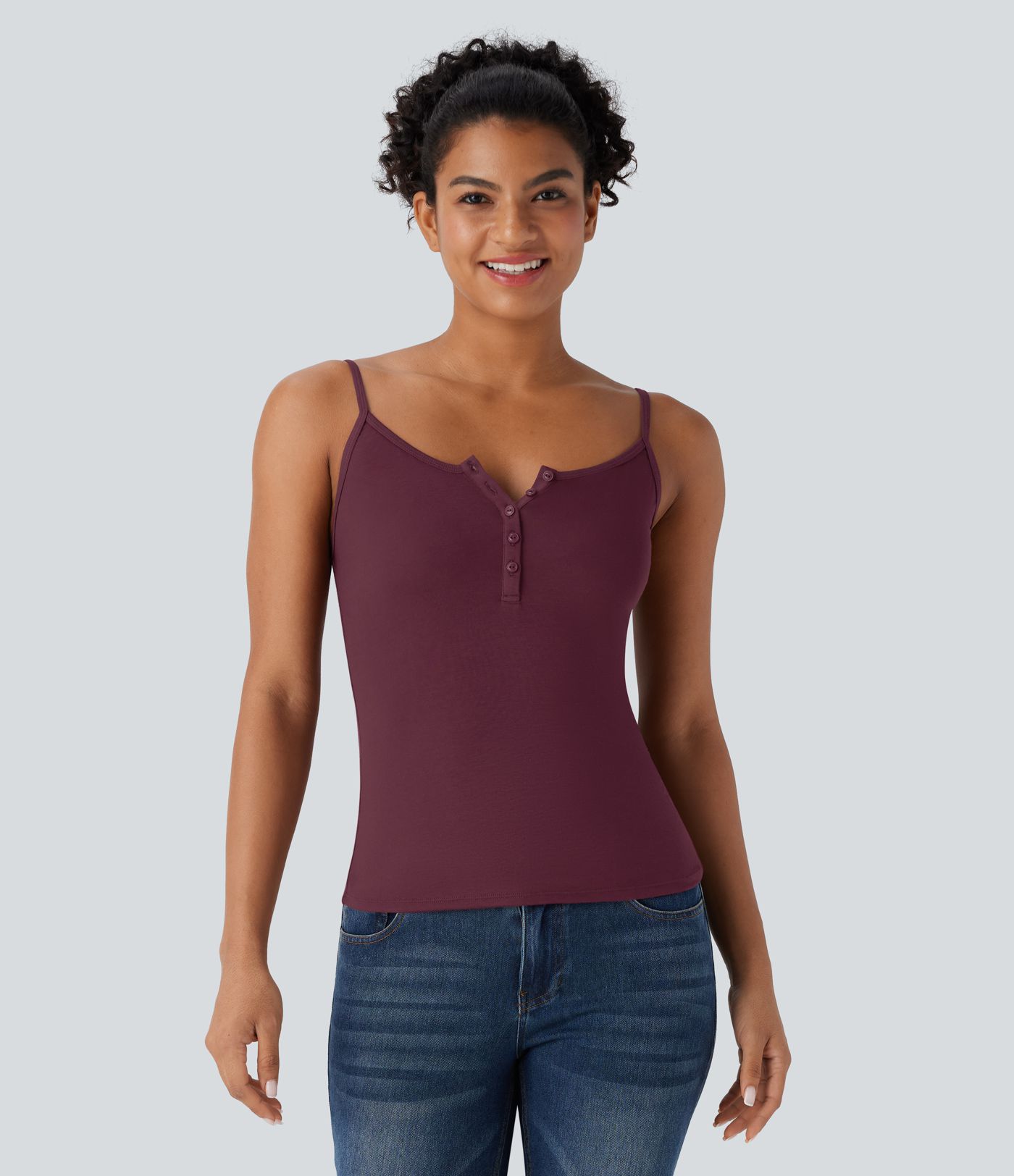 Geripptes, enges, lässiges Cami-Top mit Knöpfen