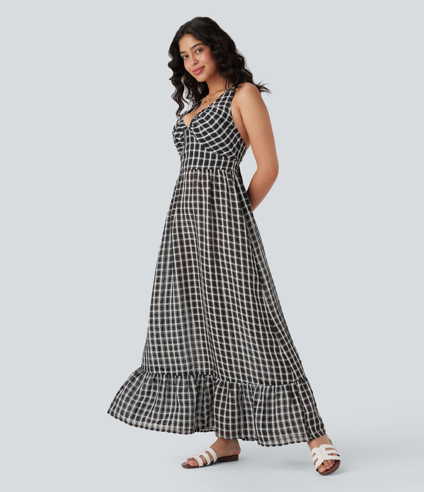 Fließendes, rückenfreies Freizeit-Maxikleid mit überkreuzten Trägern, unsichtbarem Reißverschluss, Karomuster und Rüsschensaum