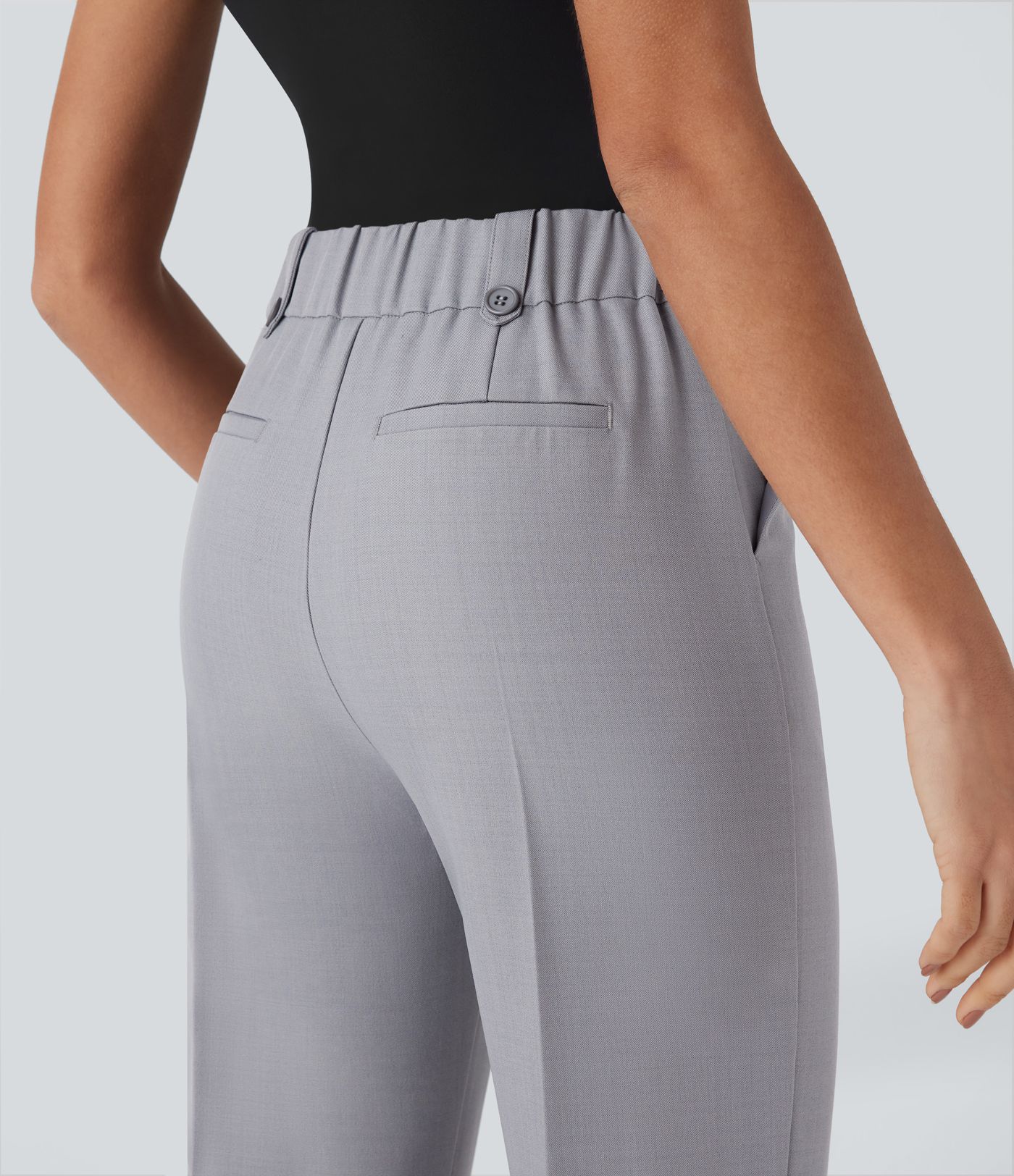 Stoffhose mit mittelhohem Bund, Seitentaschen und geradem Bein in Knöchellänge