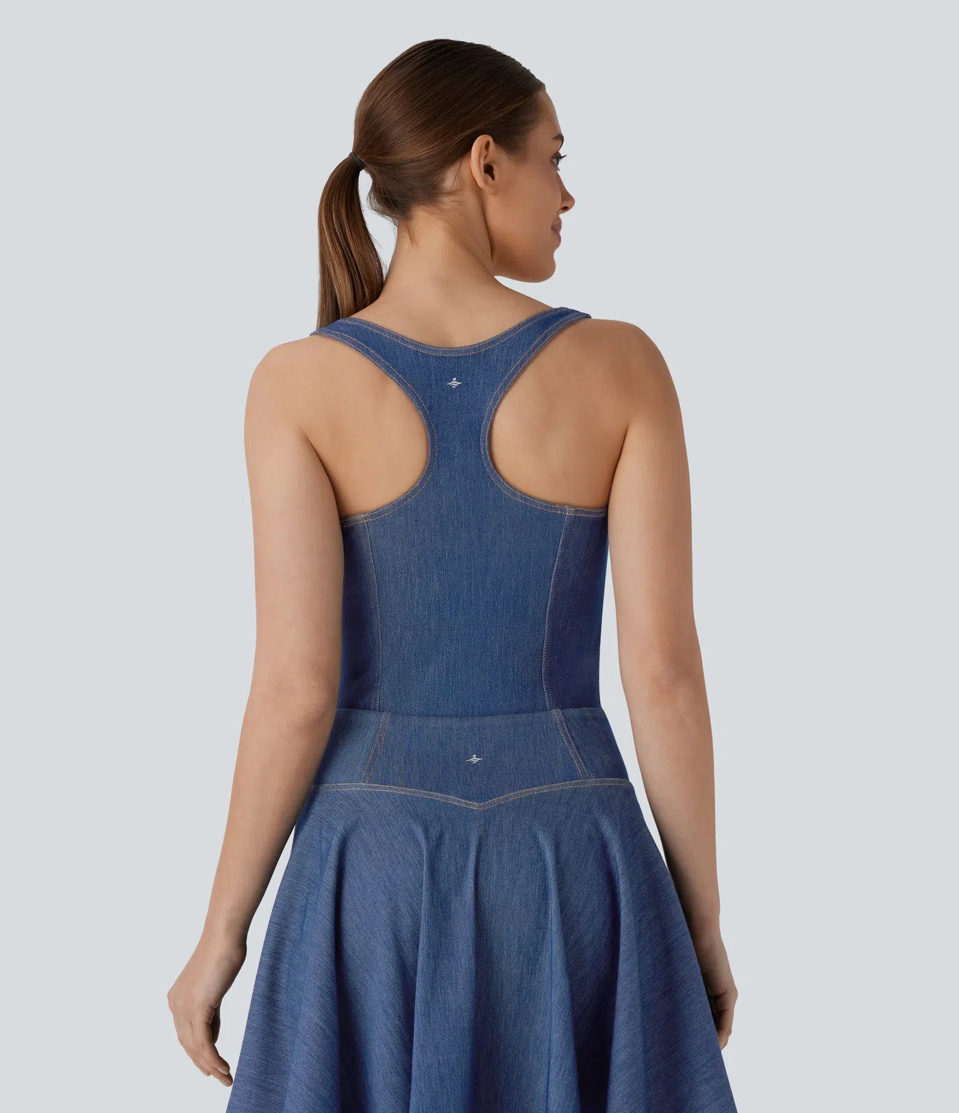 Body Halara Flex™ Denim mezclilla tenis elástica desgastada cuello cuadrado y espalda nadadora con tacto frío