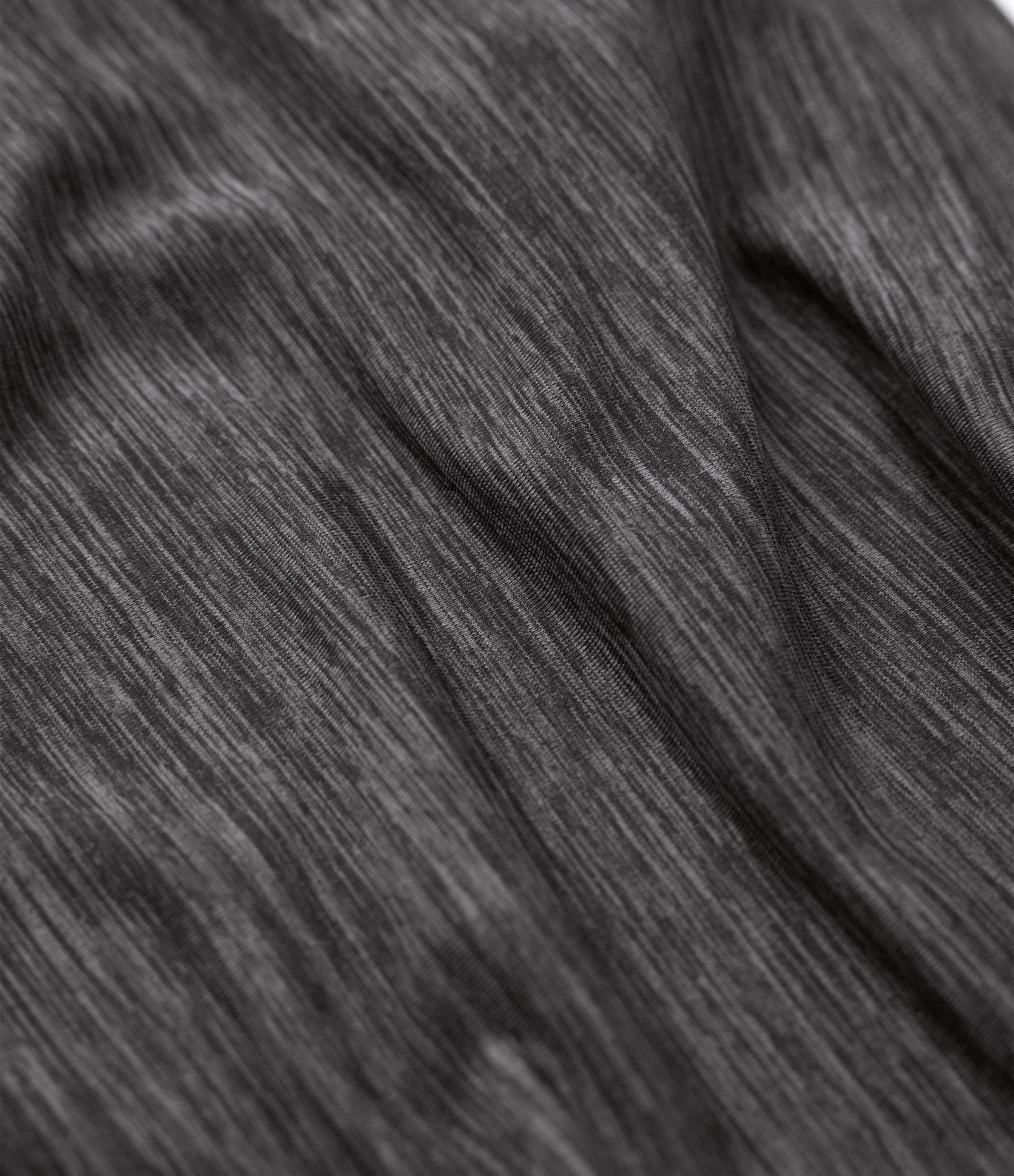 Minivestido deportivo de yoga de dos piezas con escote en U, espalda cruzada y malla en contraste, bolsillos laterales