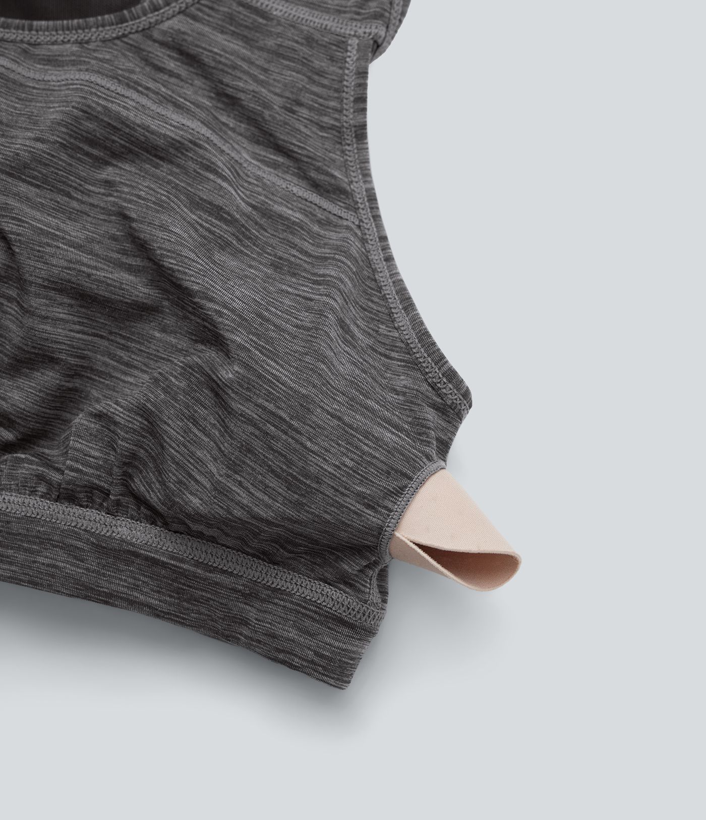 Minivestido deportivo de yoga de dos piezas con escote en U, espalda cruzada y malla en contraste, bolsillos laterales