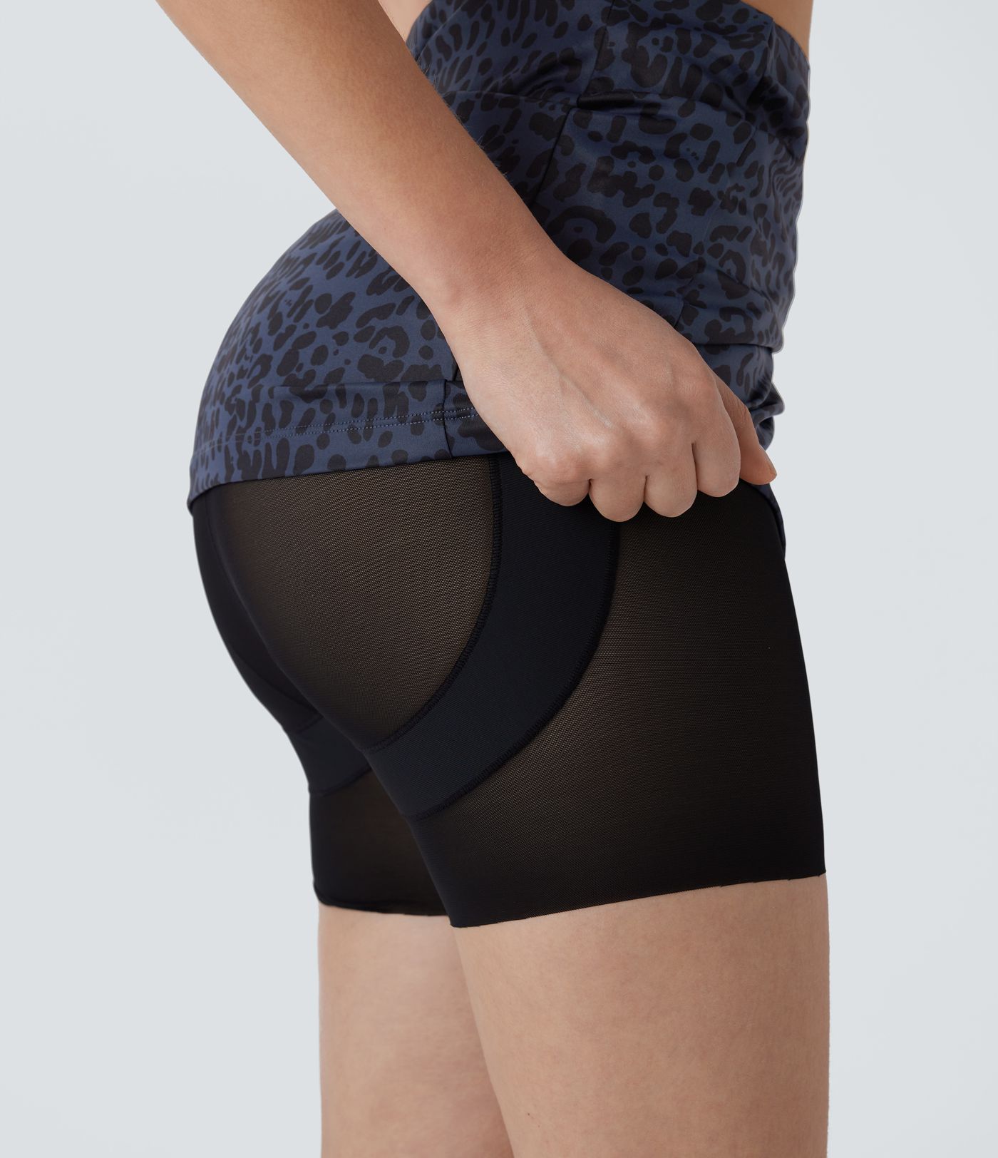 Lässiger Shapewear-Midirock mit hohem Bund, Bauchkontrolle und Leopardenmuster - Po-Lifting