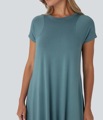 Vestido midi fluido cuello redondo manga corta bolsillo lateral