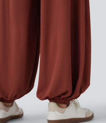 Mono deportivo casual con bolsillo,  botones y tirantes ajustables