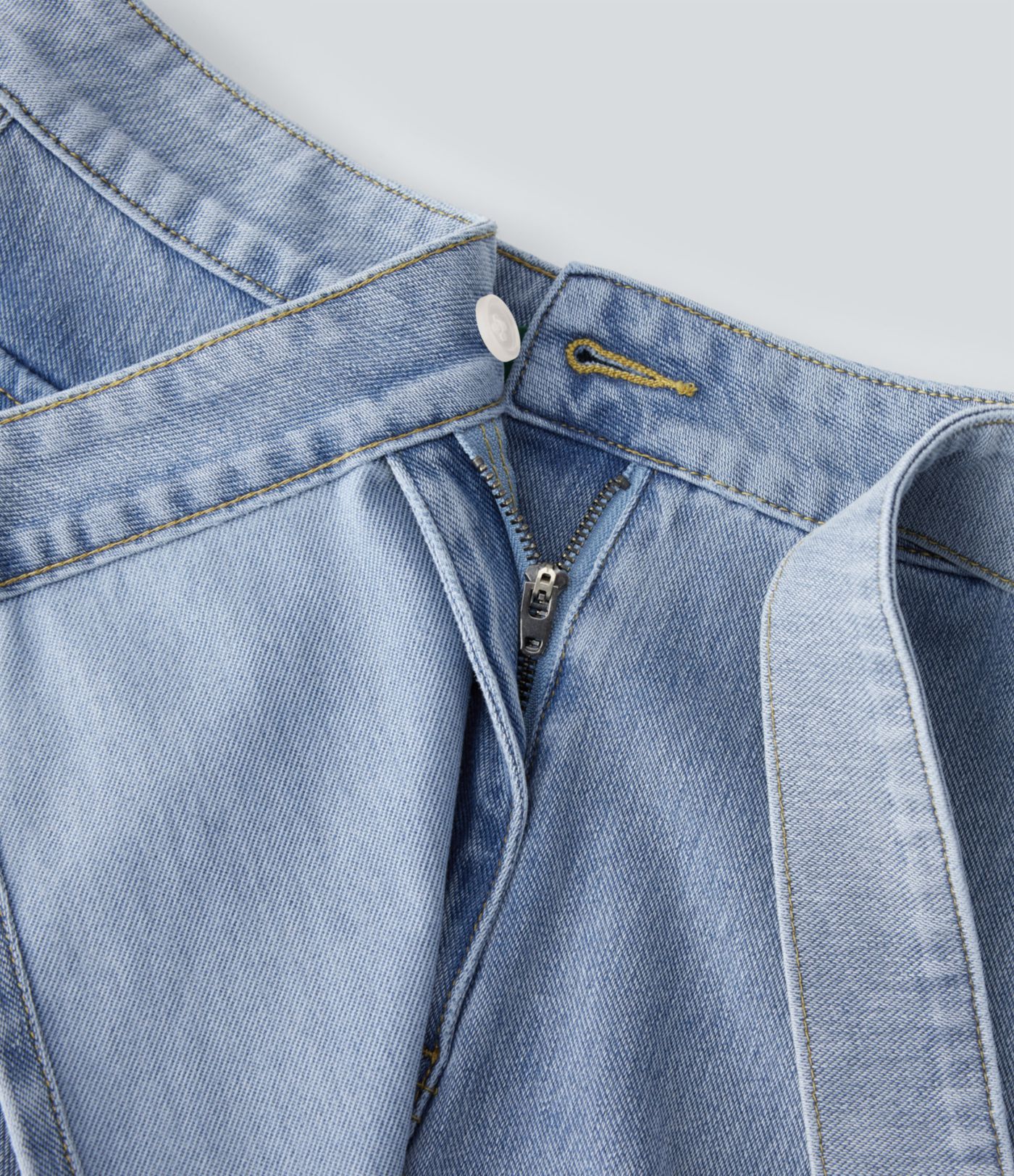Jupe-short décontractée en denim extensible Halara Flex™ à taille basse avec boutons, fermeture éclair, ceinture et poche latérale