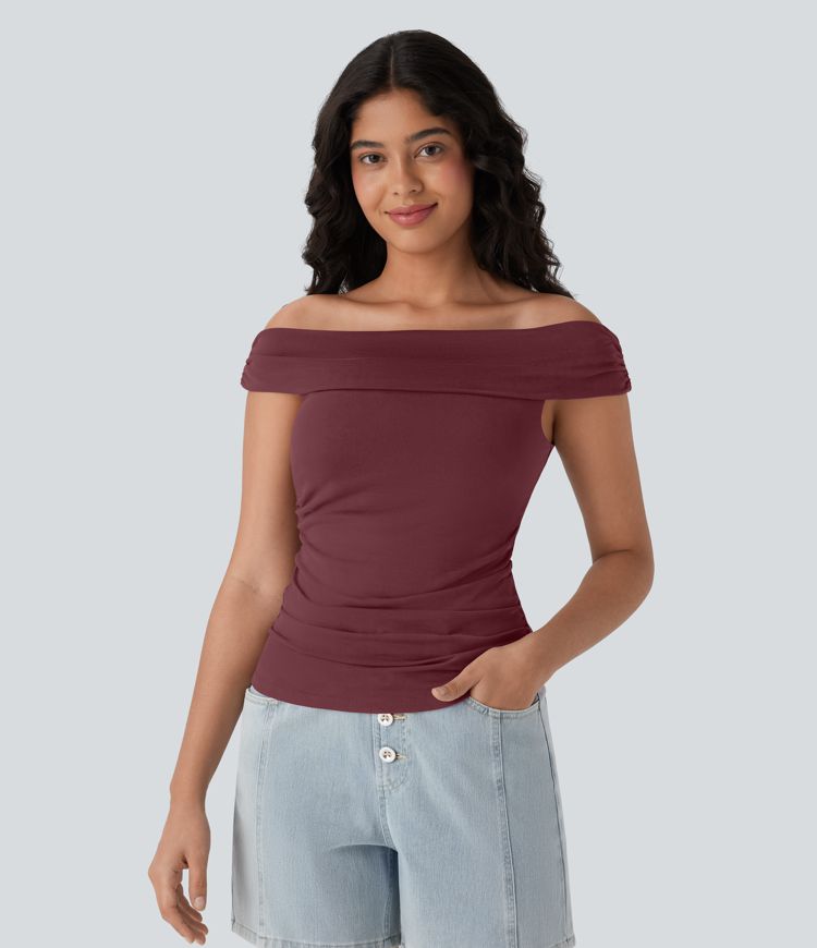 Oxblood Red Schulterfreies gerafftes schmales Casual Top / 1