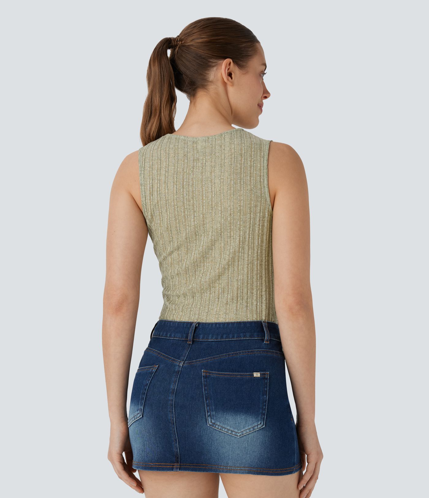 Geripptes, ärmelloses, asymmetrisches, gerüschtes Freizeitoberteil