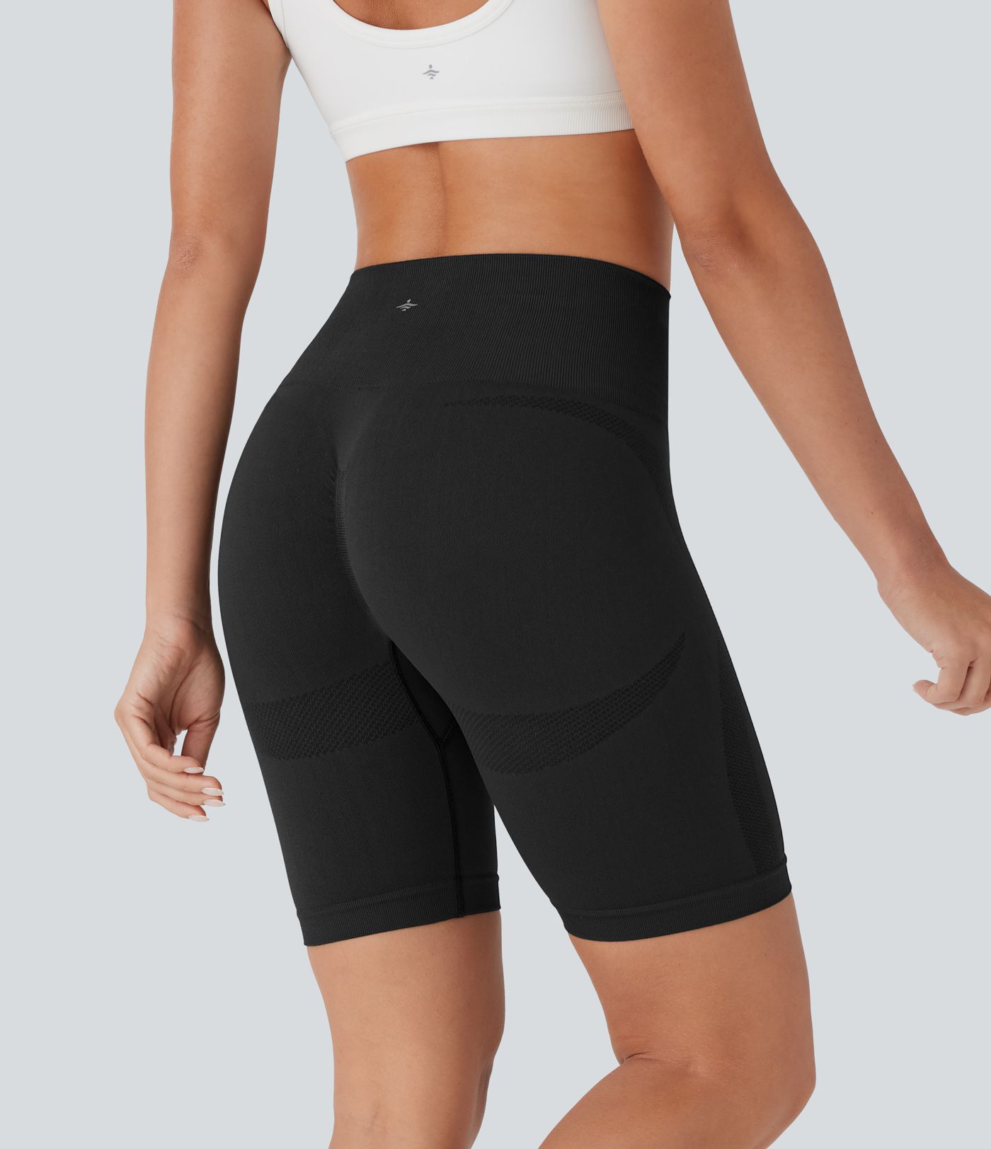 OneForm - Geraffte Yoga-Shorts mit hohem Bund und nahtlosem Flow - 17,8 cm