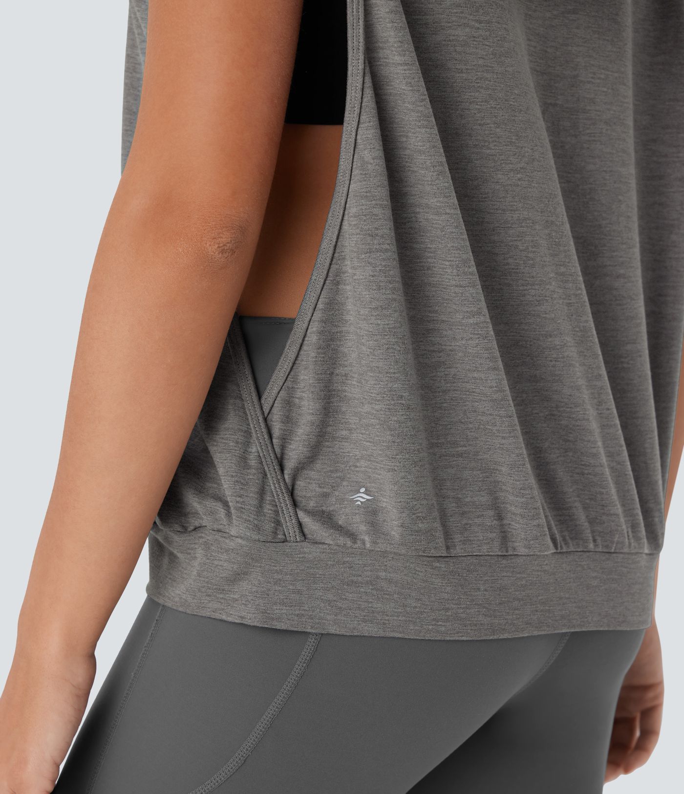 Ärmelloses Workout-Tanktop mit Kapuze und Kordelzug