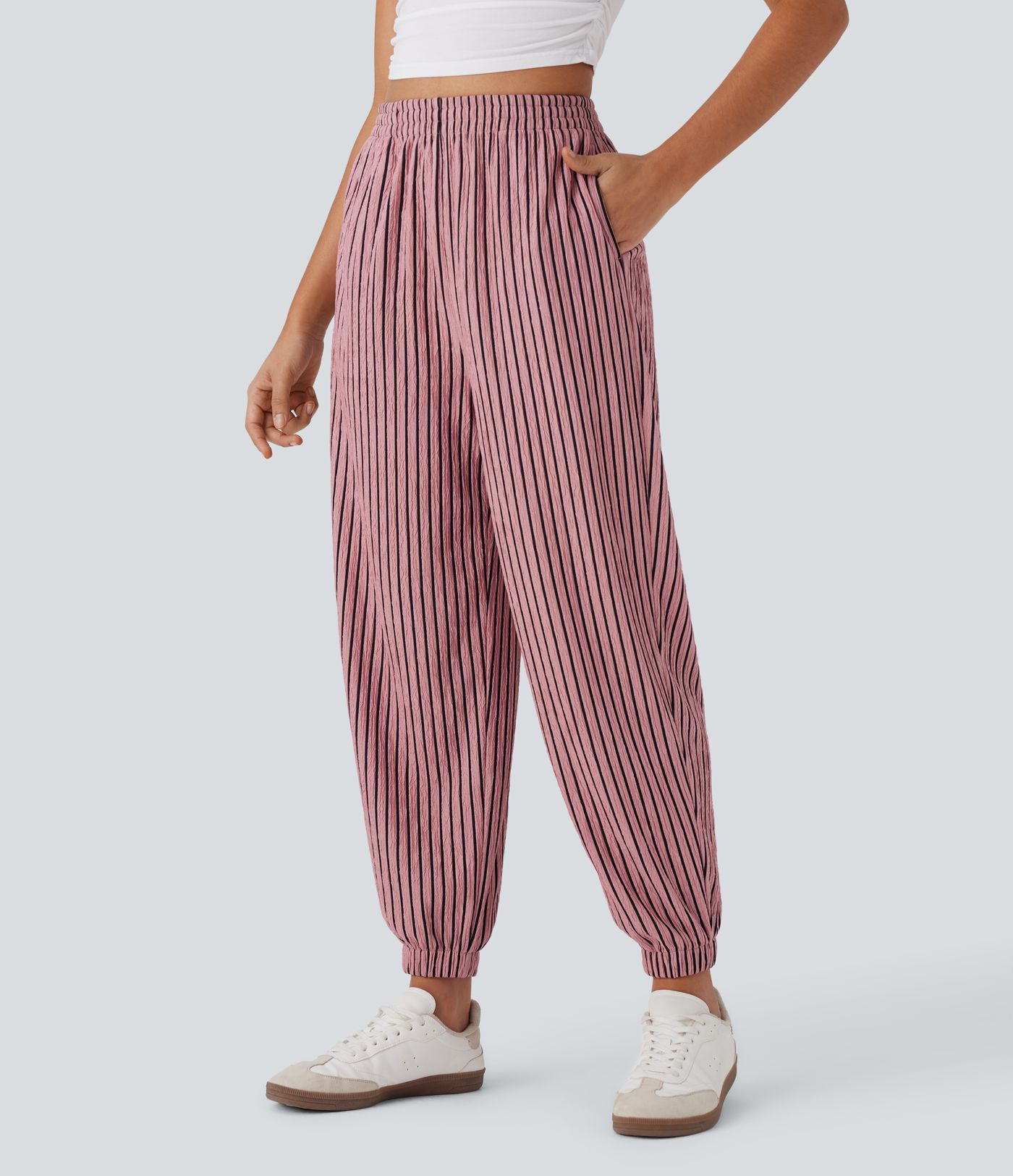 Casual high-waisted striped joggers with side pockets