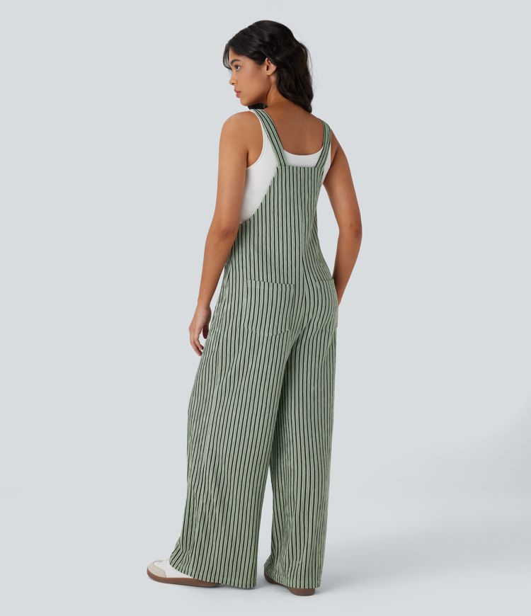 Gestreifter Freizeit-Overall mit mehreren Taschen, verstellbaren Trägern und Knöpfen