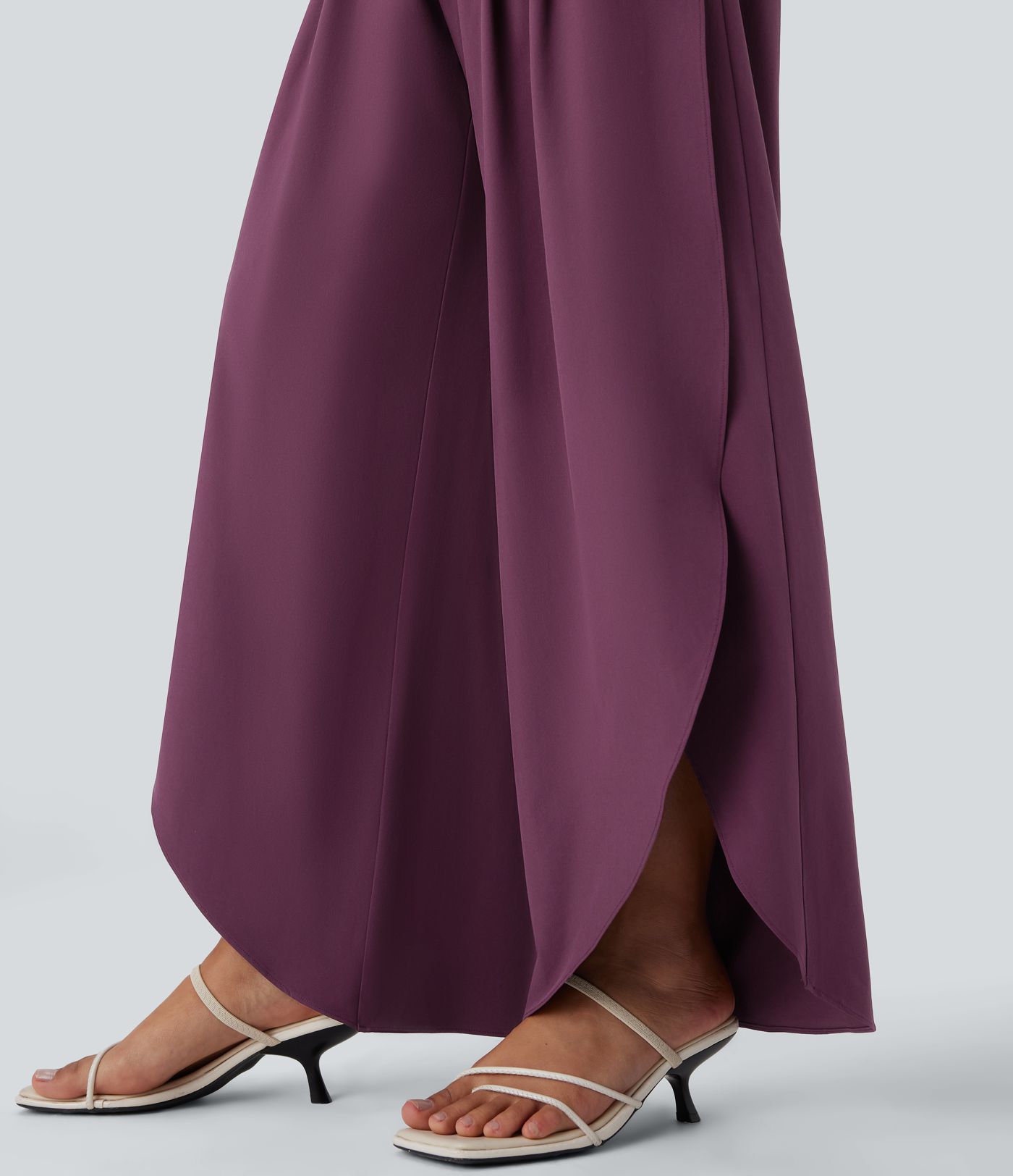 Pantalones Breezeful™ de tiro alto fruncido con bolsillos laterales, aberturas y de secado rápido