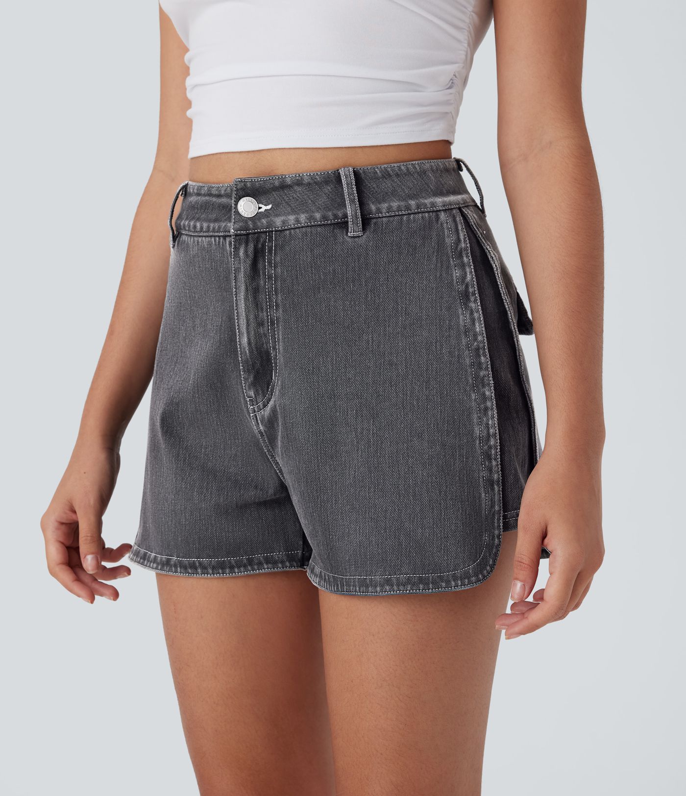 Halara Flex™ Freizeit-Shorts aus dehnbarem Strick-Denim mit hoher Taille und Knopfverschluss, abgerundetem Saum, 7,6 cm