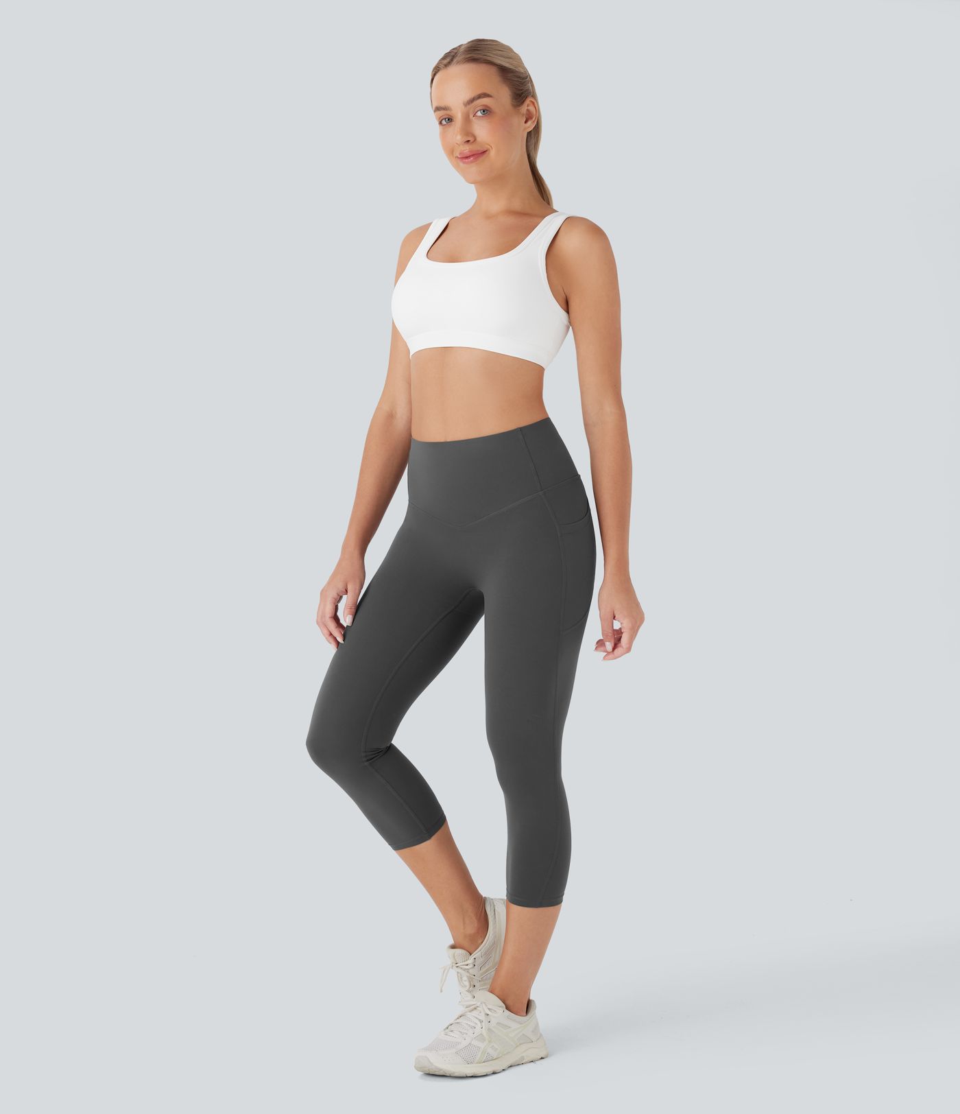 Halara UltraSculpt™ High Waisted Butt Lifting Tummy Control Pocket Shaping Capri Training Leggings
