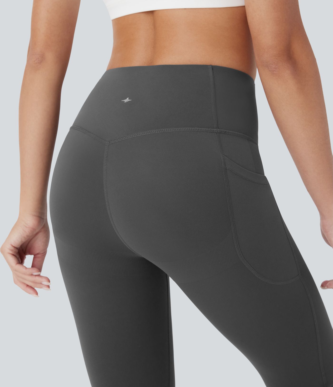 Halara UltraSculpt™ High Waisted Butt Lifting Tummy Control Pocket Shaping Capri Training Leggings