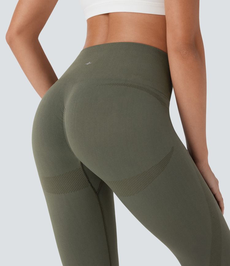 Seamless Flow High Waisted Ruched Capri Yoga Leggings