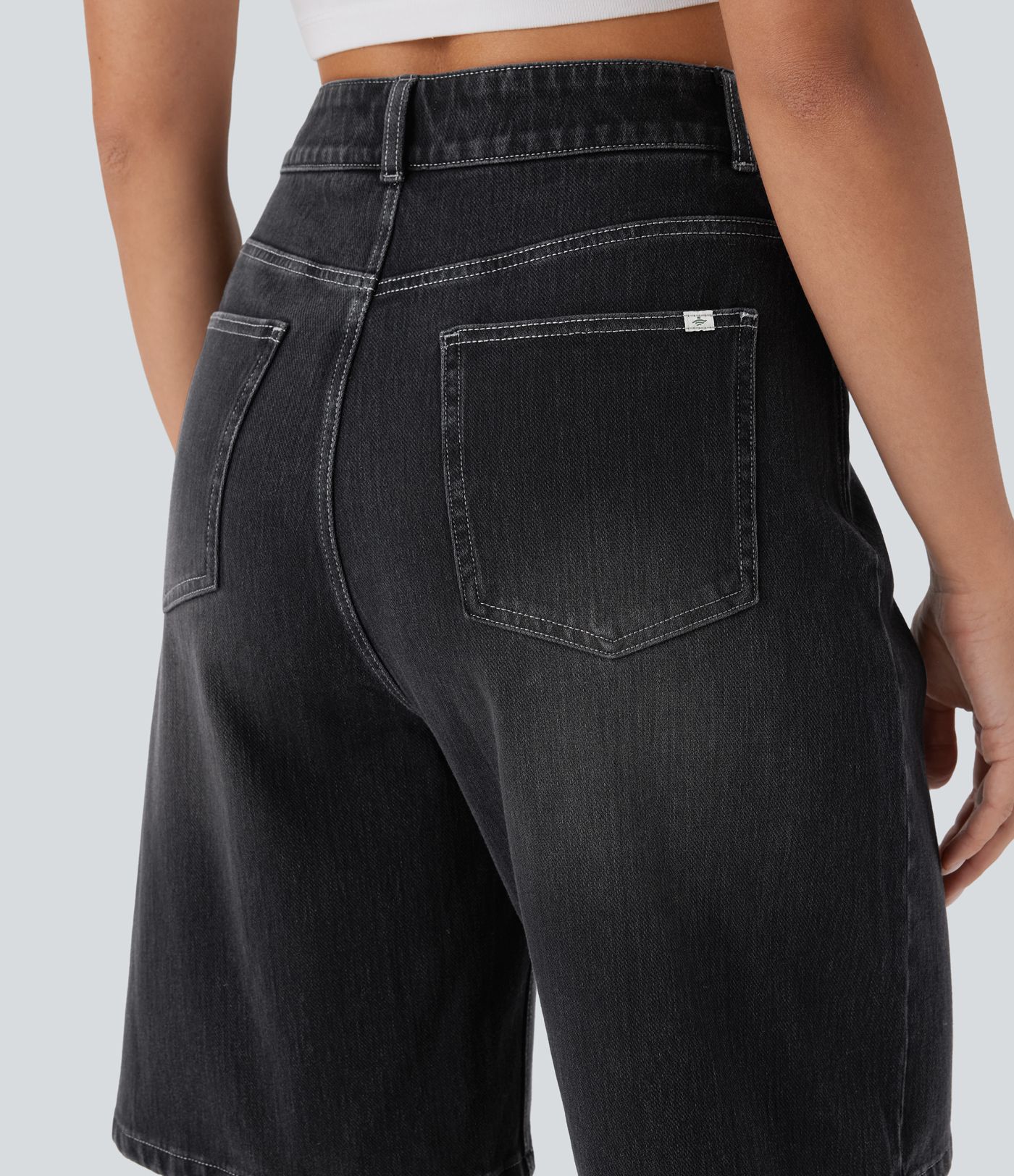 Short Bermuda en jean délavé à taille haute et poches Halara Flex™