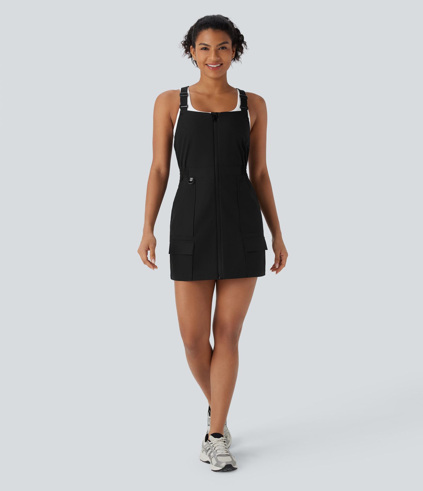 Wasserabweisend, verschleißfest, verstellbarer Riemen, überkreuzter Reißverschluss, mehrere Taschen, Mini-Cargokleid zum Wandern