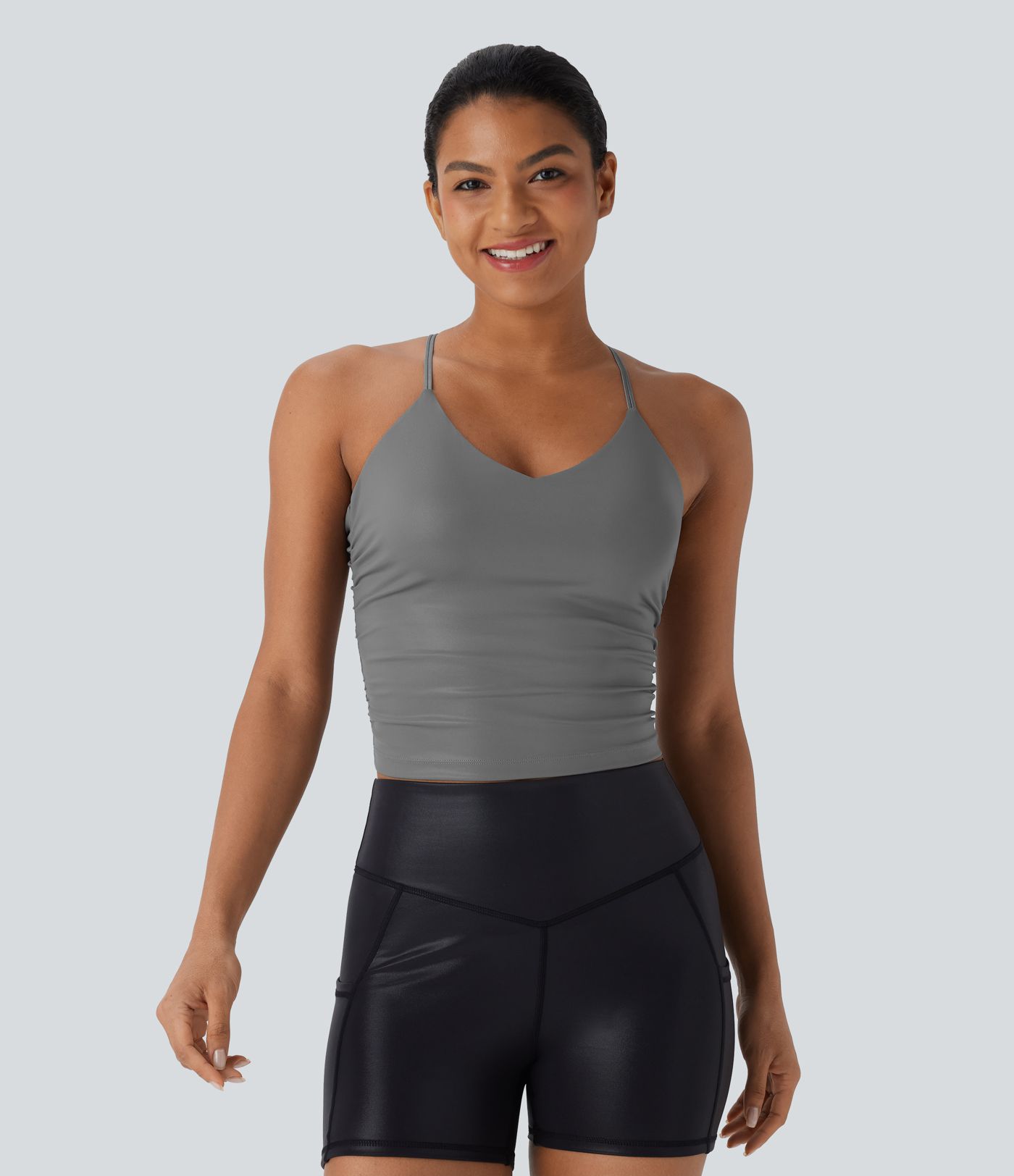 Débardeur de yoga court en similicuir dos nu, bretelles croisées, froncé et à séchage rapide