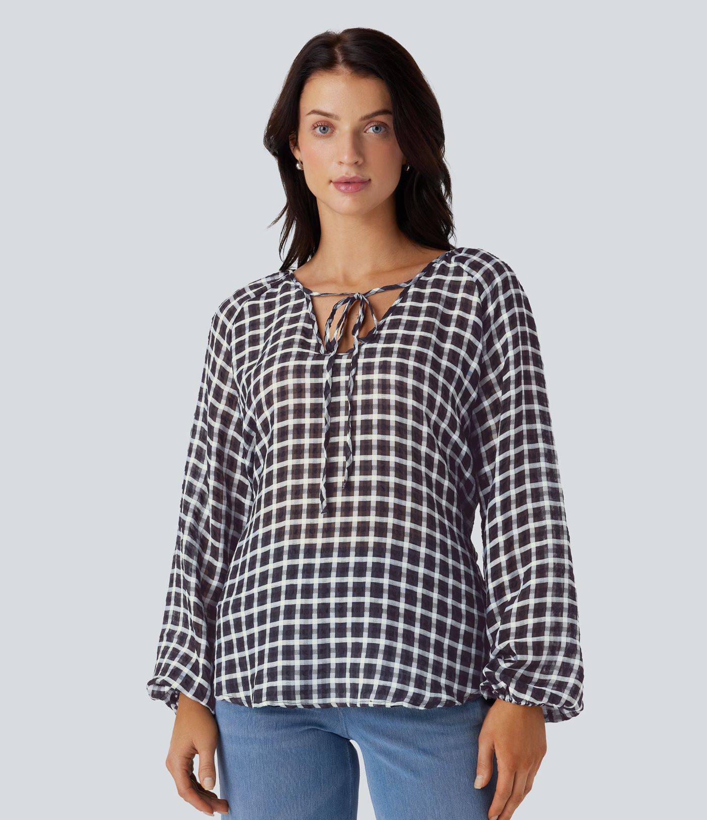 Blouse ample décontractée à carreaux avec col en V, nœud et manches évêque