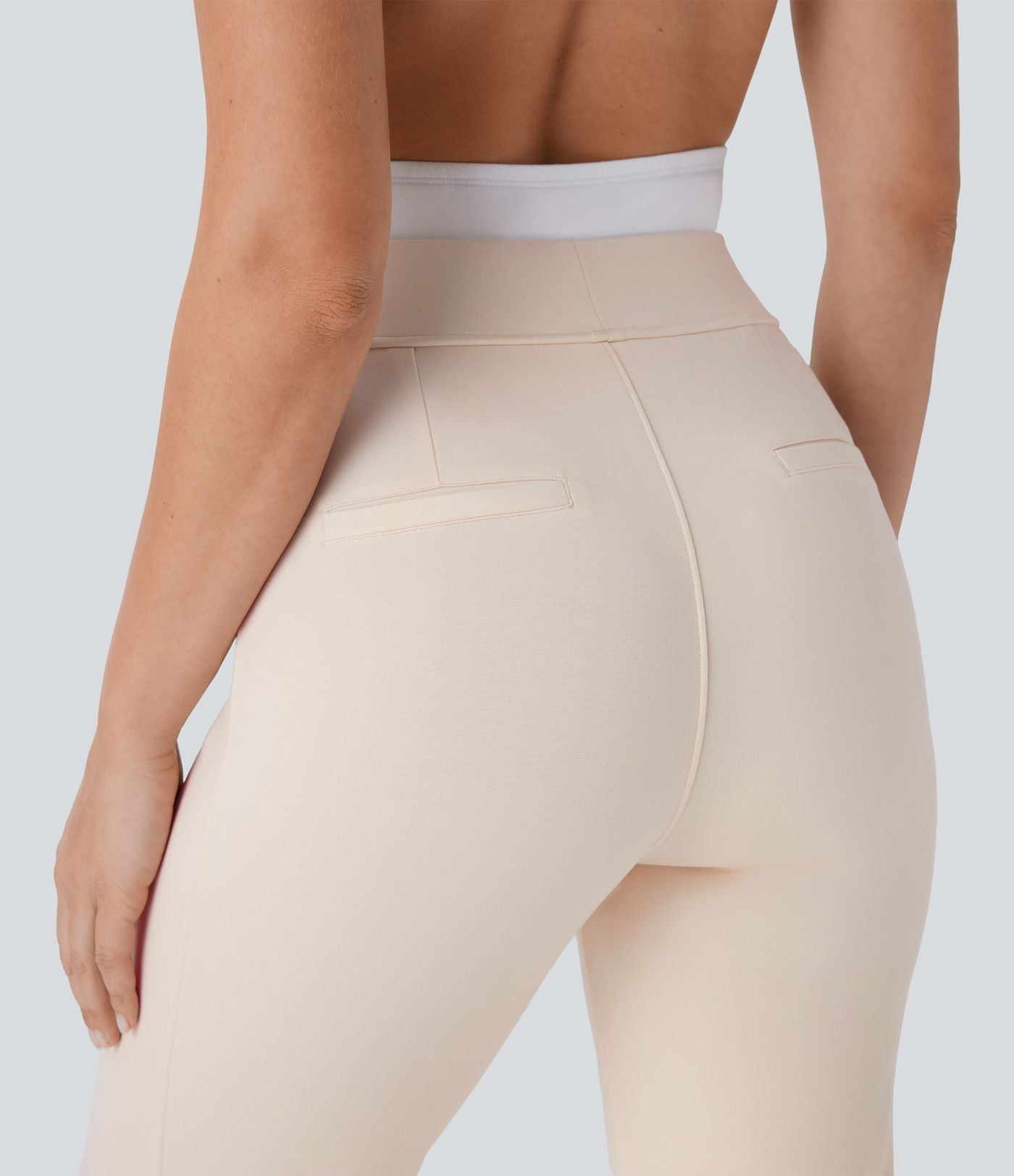 Pantalón ajustado hasta tobillo tiro alto dobladillo enrollado