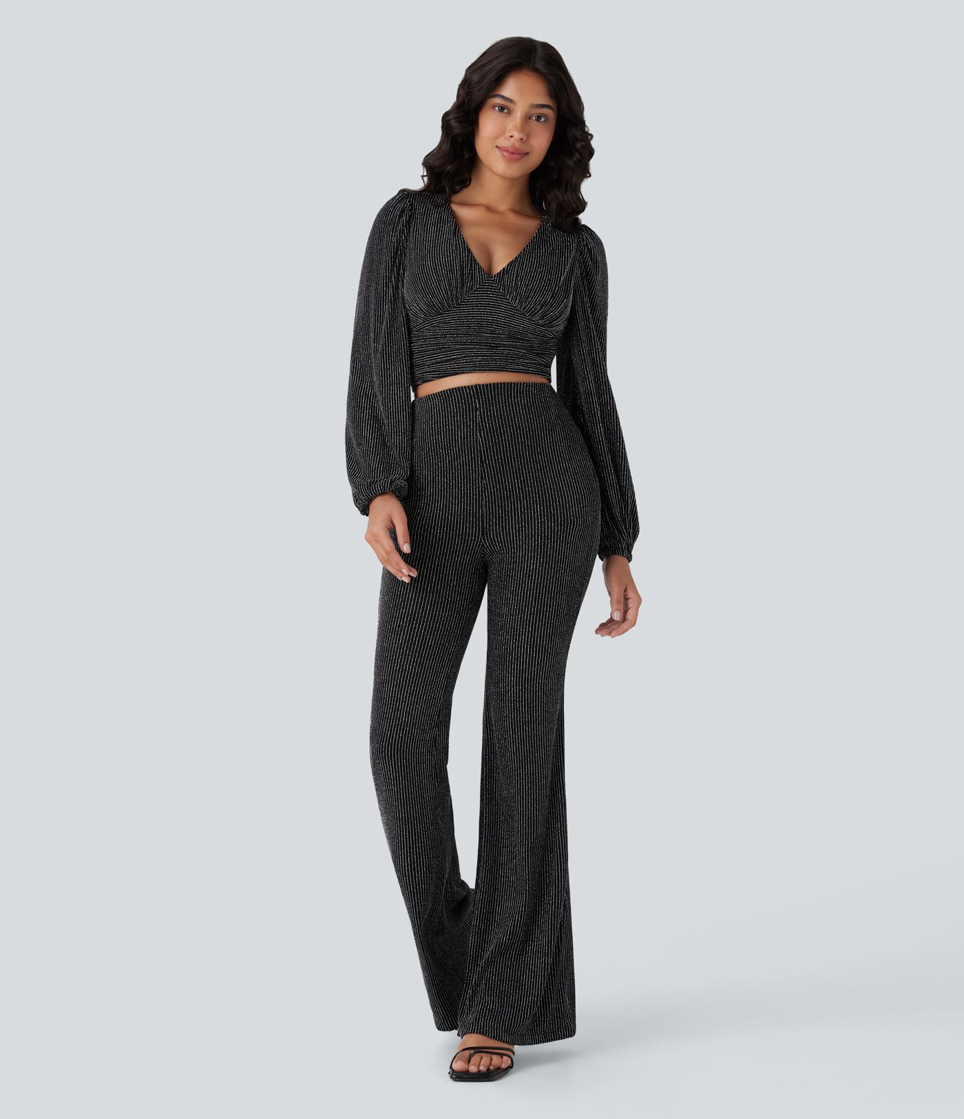 Crop top col V manches longues, effet sparkle