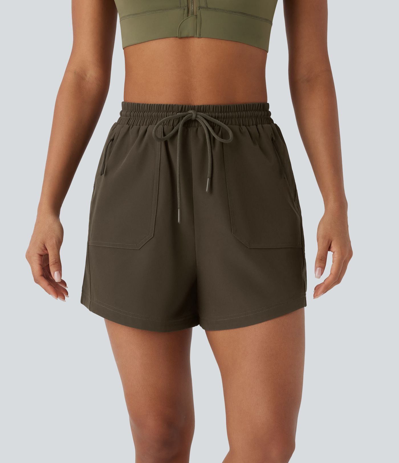 Wasserabweisende Wandershorts mit hoher Taille, Kordelzug und seitlichen Reißverschlusstaschen 