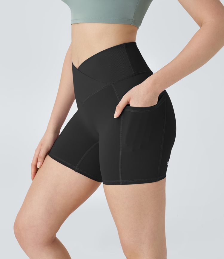 Halara UltraSculpt™ Short 12,5cm Biker Workout Côtelés Croisés à Taille Haute avec Poches Latérales