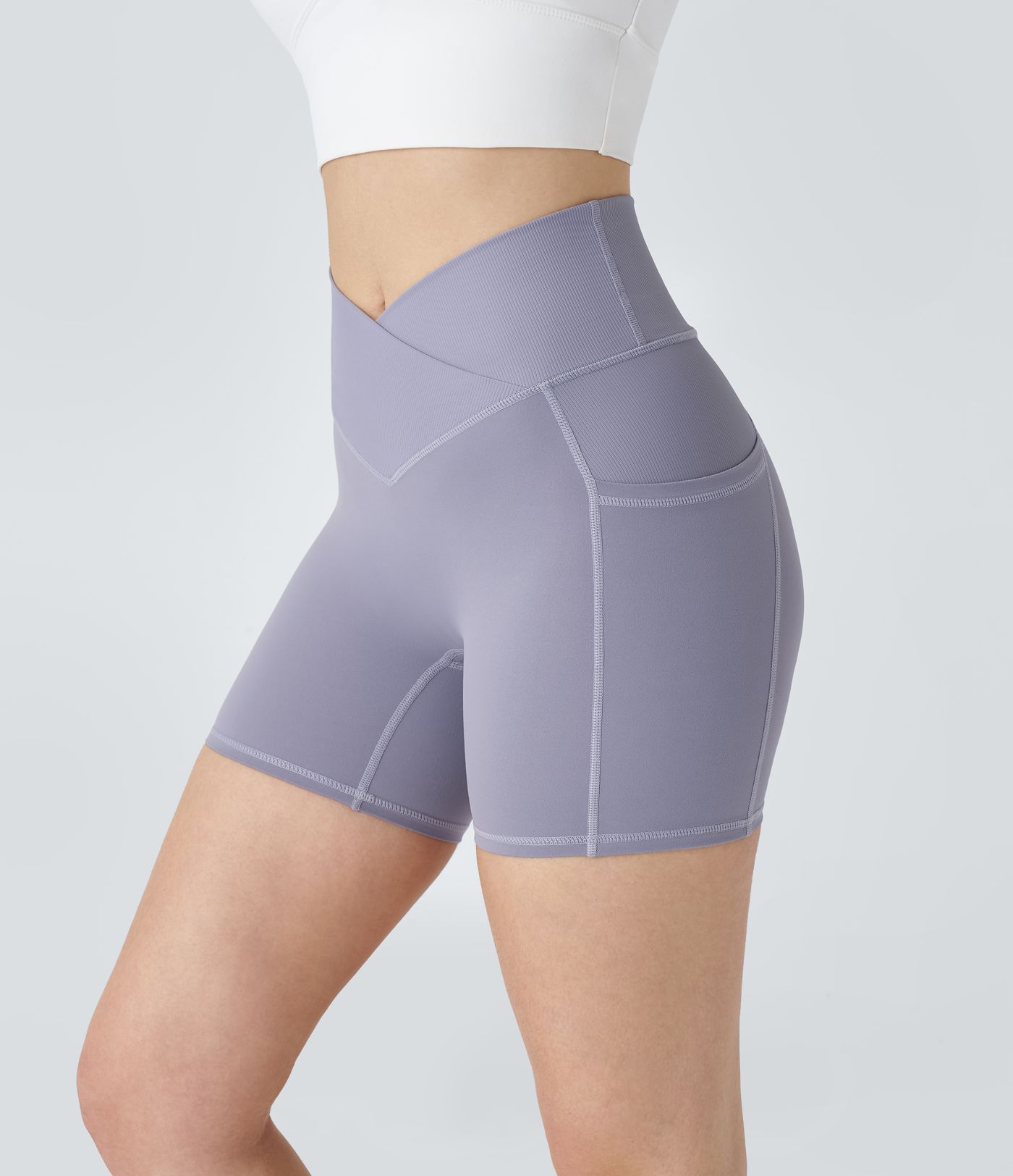 Halara UltraSculpt™ High Waisted Ribbed Crossover Side Pocket Workout Biker Shorts 5''