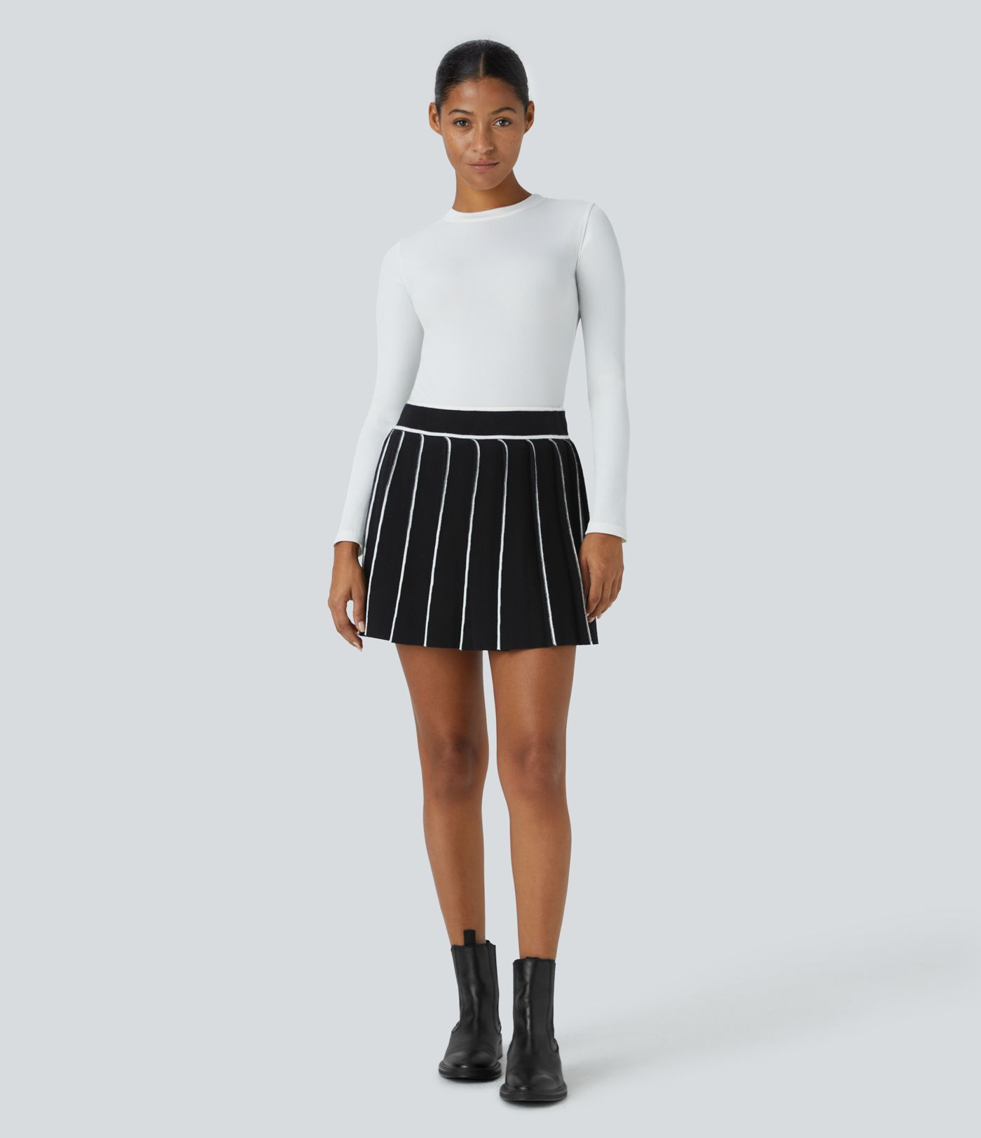 High Waisted Color Block 2-in-1 Pocket Pleated Mini Casual Knit Skirt